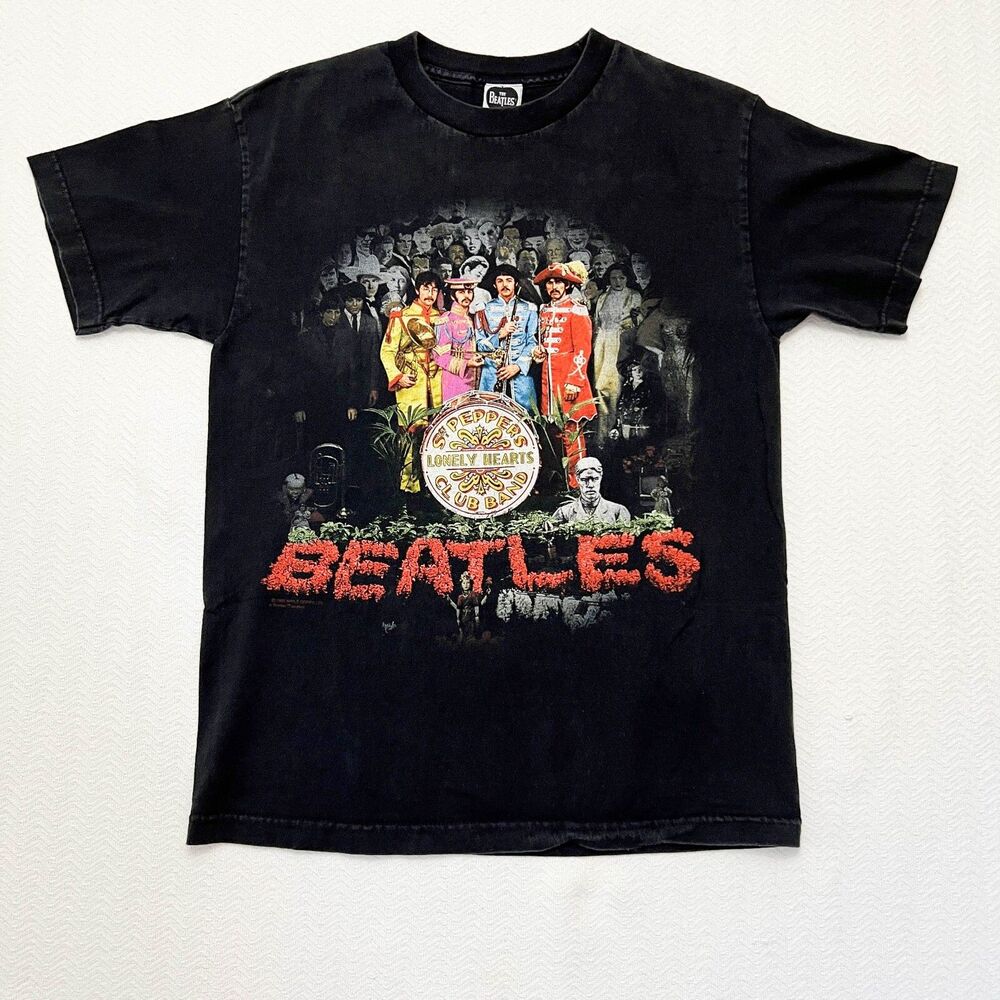 Vintage The Beatles Sgt. Peppers Lonely Hearts Club Band T-Shirt MEDIUM Balck
